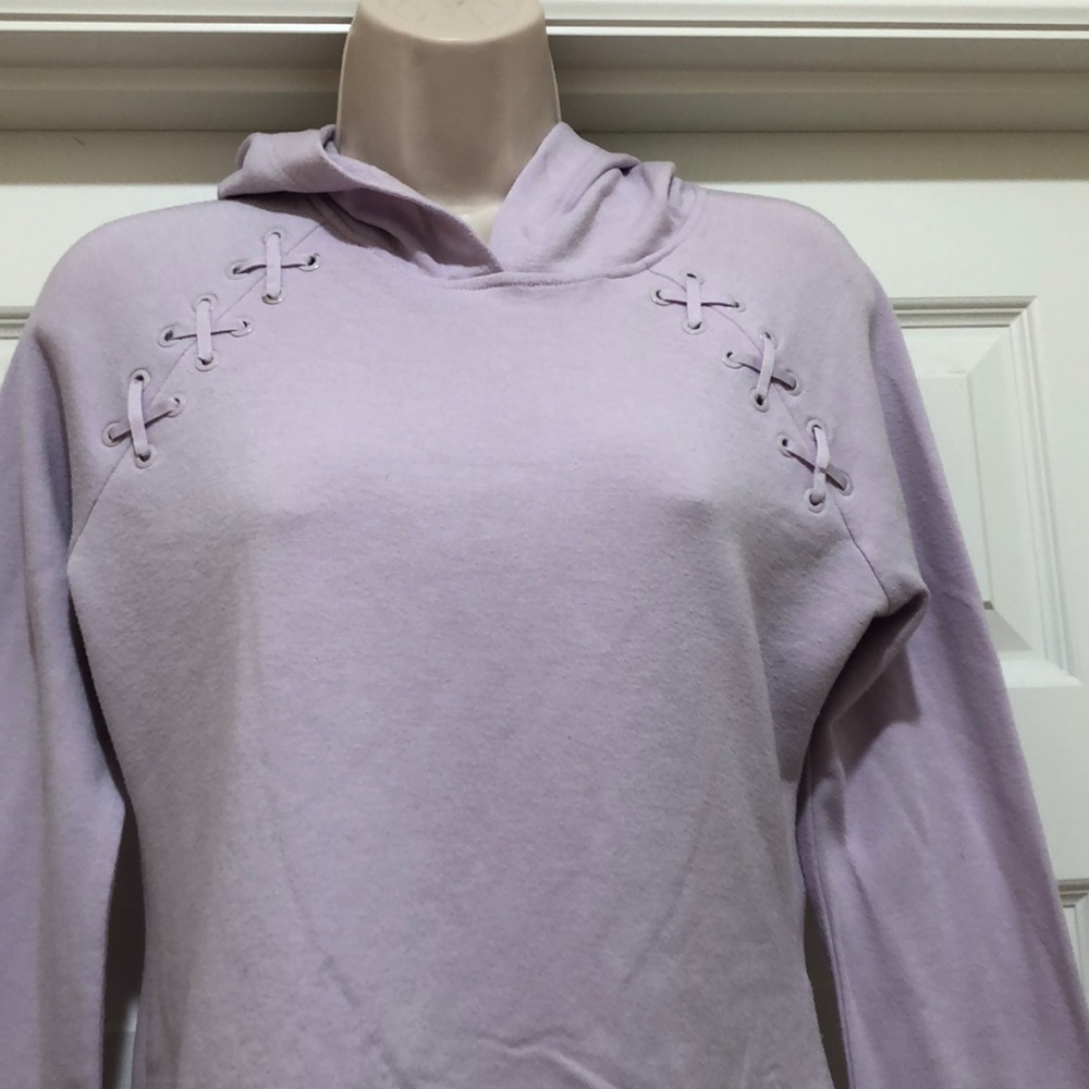 EUC Garage Light Lilac Hoodie Size M - Picture 2 of 4